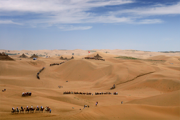 沙漠，驼队.jpg