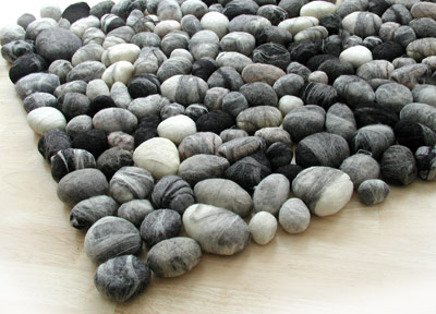 Pebble rug by 2Form Design from 100% norway