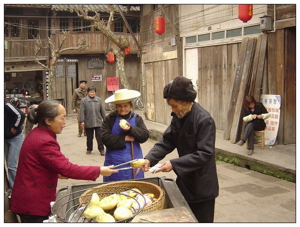 2006121211201215127.jpg