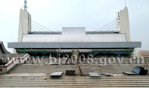 http://www.juexiang.com/editor/Api_Uppic/2013-04/13660683936717.jpg